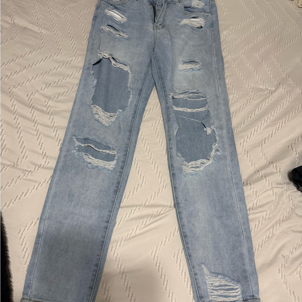 SHEIN Light Blue Ripped Straight Leg Jeans